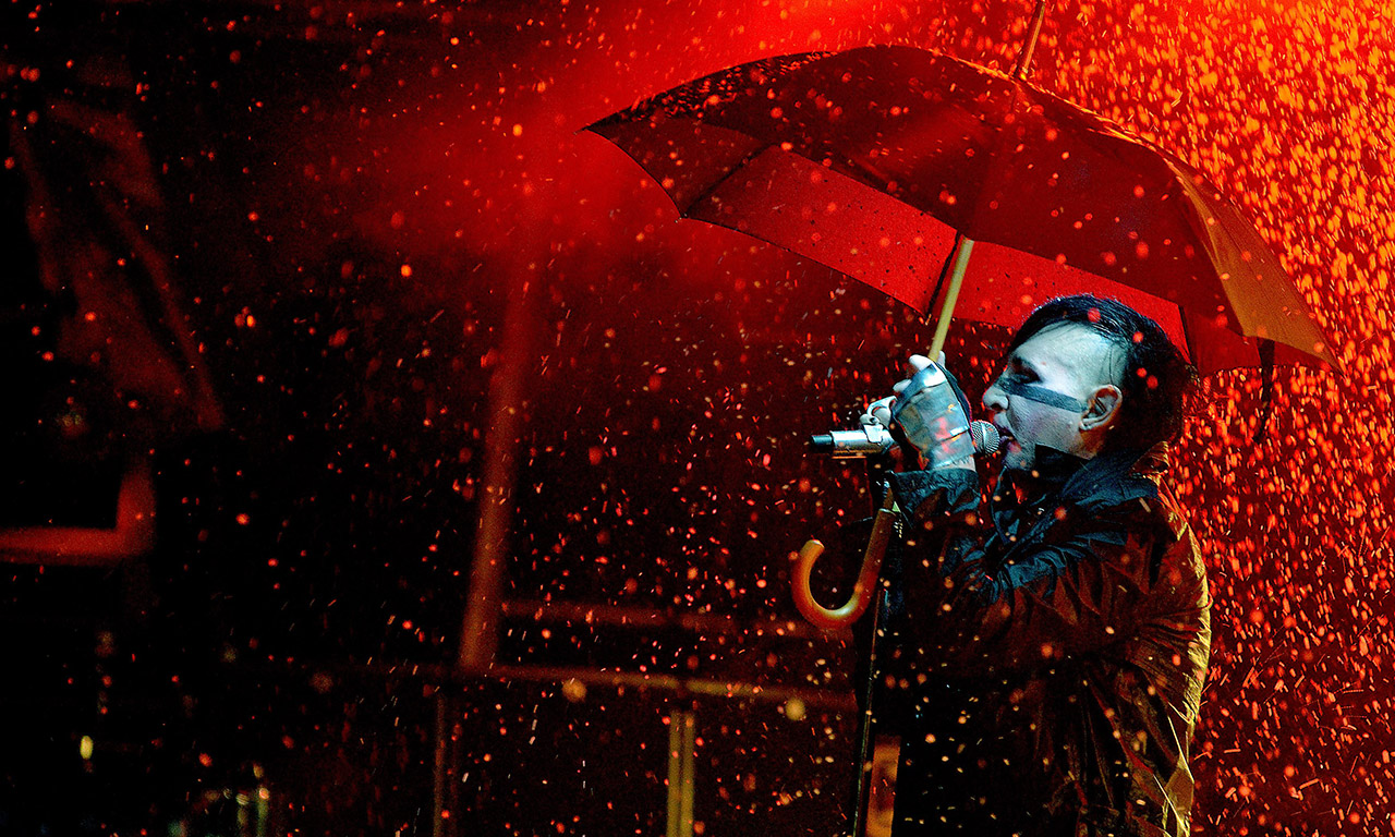 marilyn manson heaven upside down tour