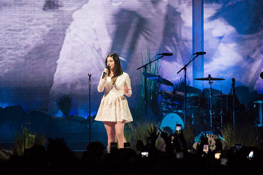 Lana Del Rey KicksOff 'LA to the Moon' Tour setlist.fm
