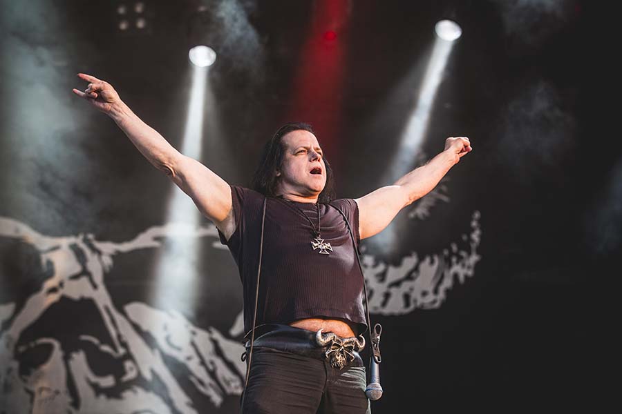 Danzig Wraps Up Fall 2018 Tour at Halloween Hell Bash setlist.fm