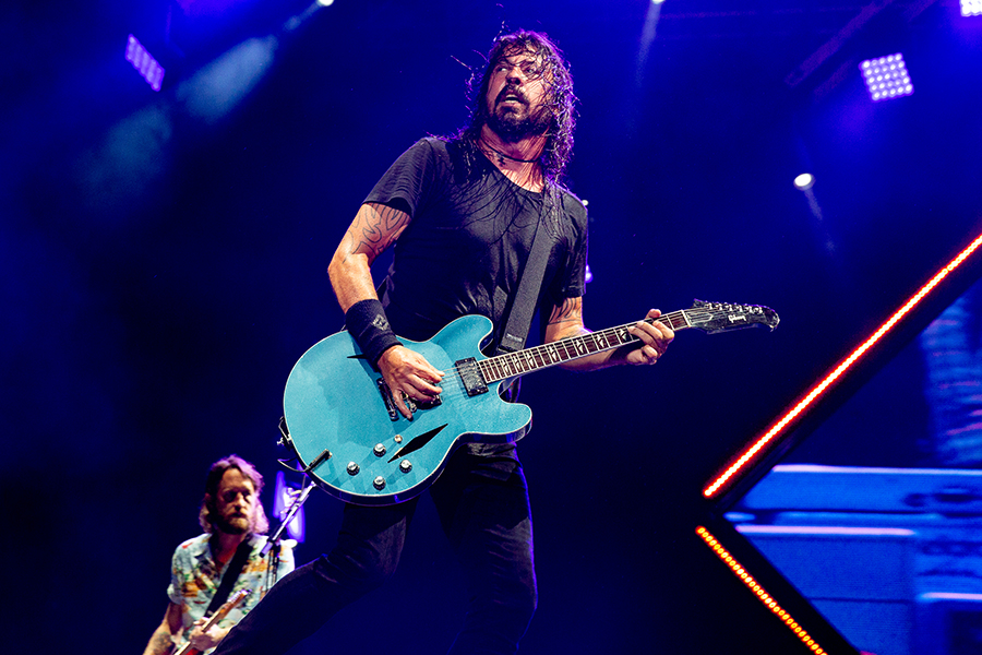 Foo Fighters The Sky Is A Neighborhood Letras
