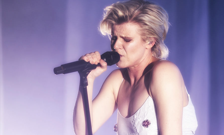 Robyn Announces New US Tour Dates, Here's Why You Need To Go setlist.fm