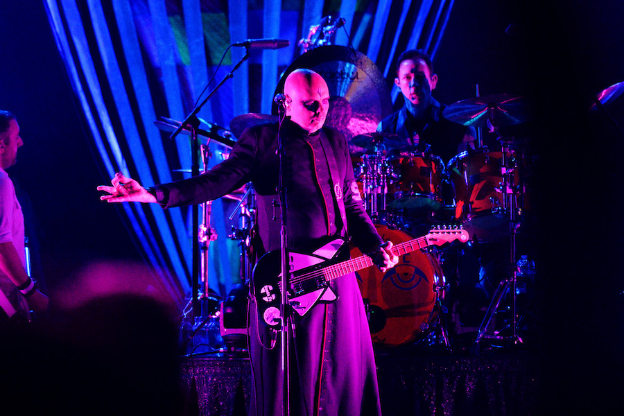 Smashing Pumpkins' World Is a Vampire tour hits Jones Beach - Newsday