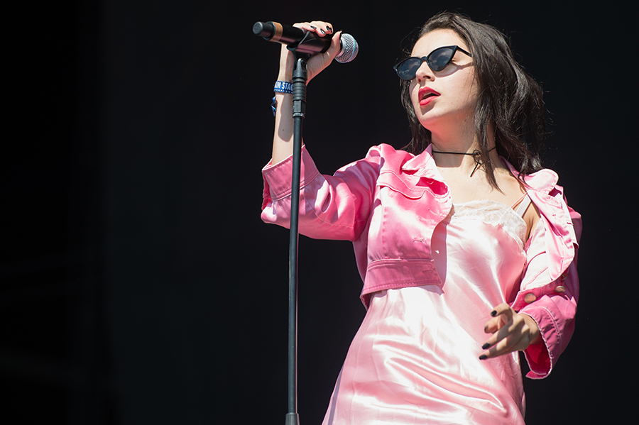 Setlist History Charli XCX Performs "Break The Rules" and More