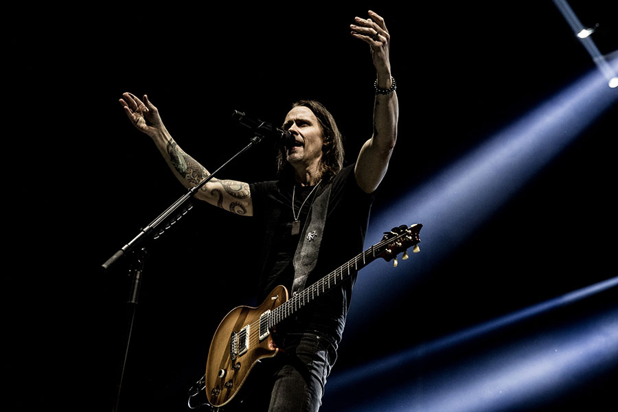 Alter Bridge Pawns and Kings tour setlist 