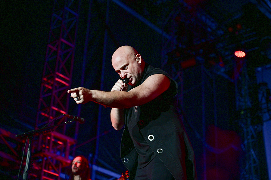 Disturbed Singer Tells Little Girl Why Concerts Are Special setlist.fm