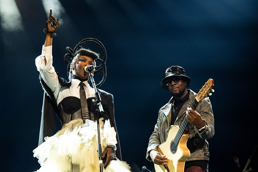 Lauryn Hill & Fugees Surprise LA w/ Lil Wayne, Nas & Cypress Hill