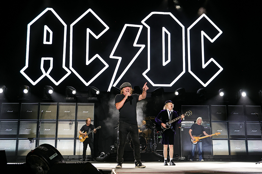 AC/DC announce first tour in 8 years, enlist JANE'S ADDICTION bassist