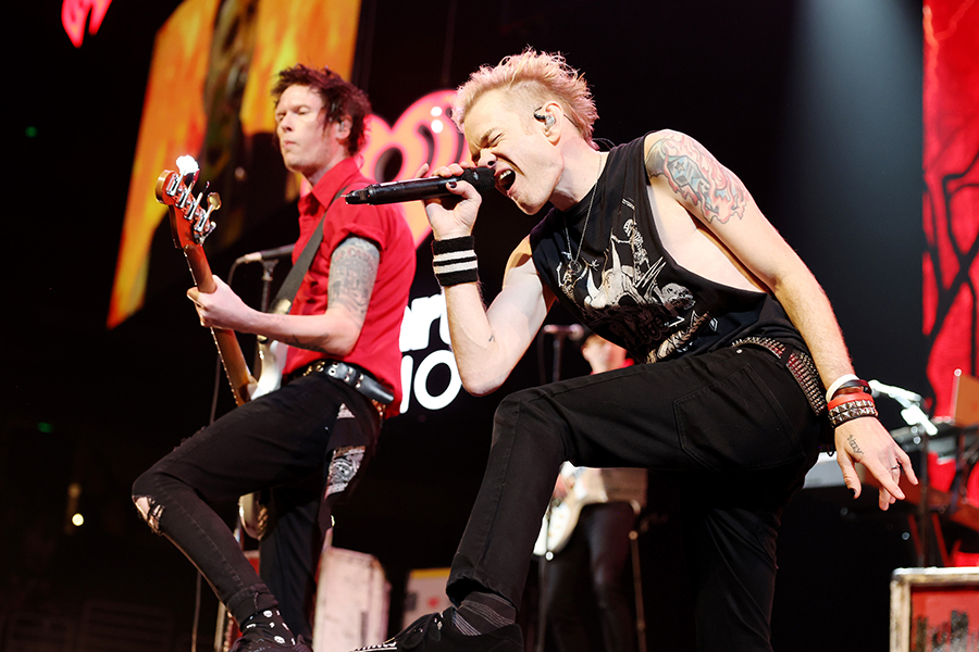 Sum 41 Kick Off Their Last Tour Ever In Seoul setlist.fm