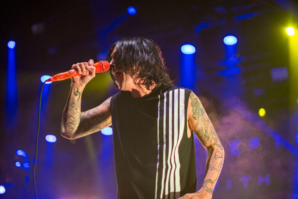 Sleeping With Sirens Plans Let's Cheers To This Anniversary Tour