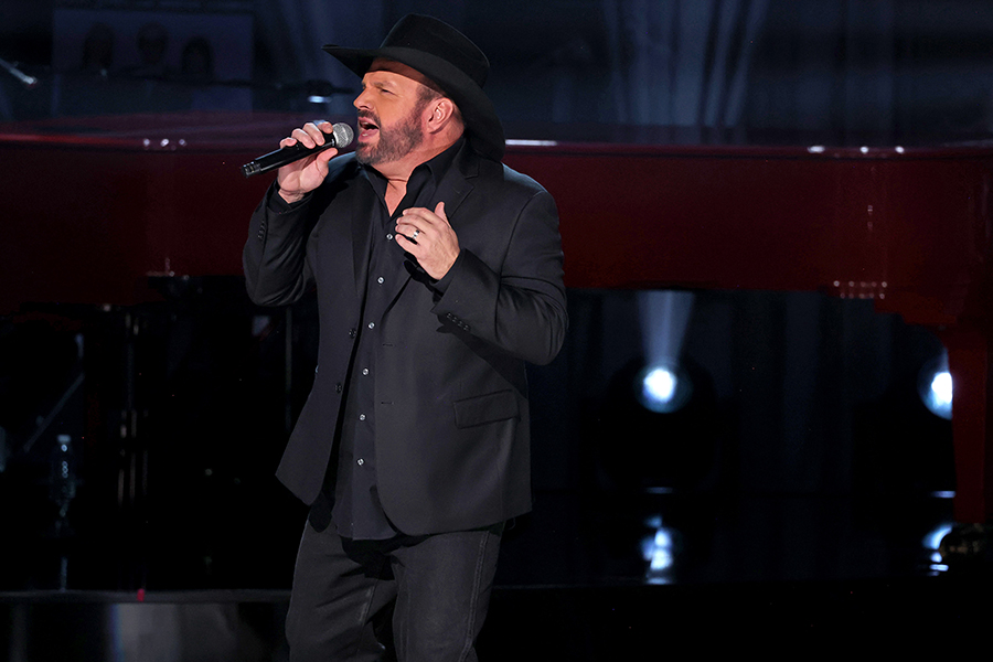 Garth Brooks Returns to Vegas For Second Caesars Residency setlist.fm