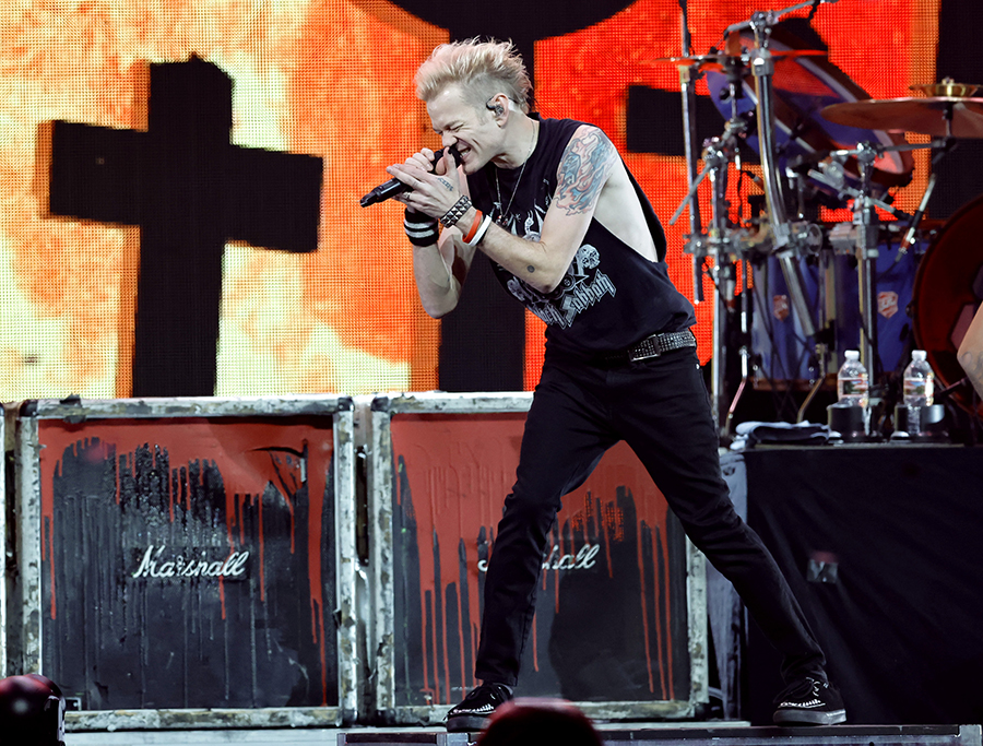 Sum 41 Touring The World For Last Time setlist.fm