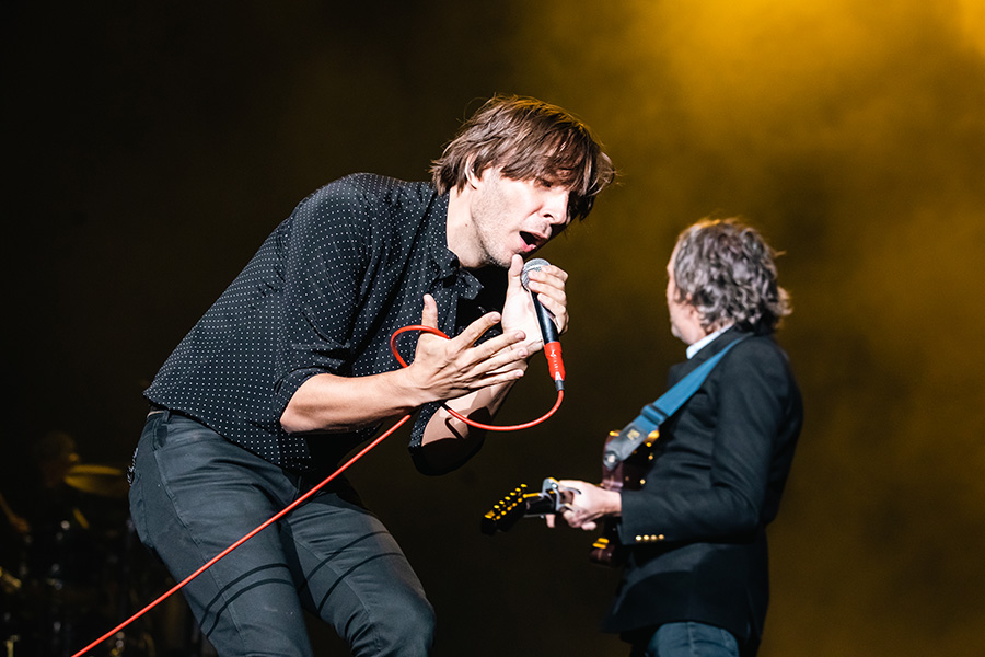 Phoenix Brings Out Ezra Koenig During Just Like Heaven Fest | setlist.fm